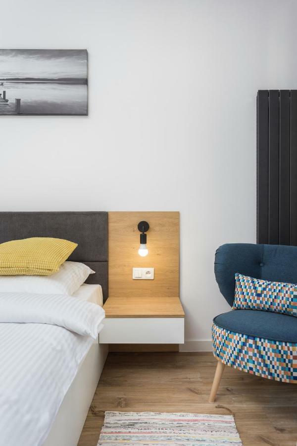 Of The Kings-silver No 2- Lubelska 10 Appartement